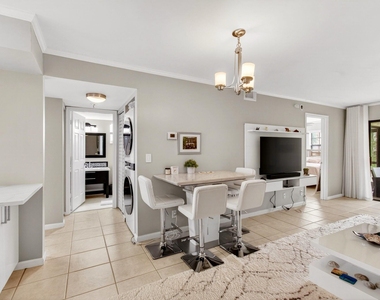 321 Norwood Terrace - Photo Thumbnail 3