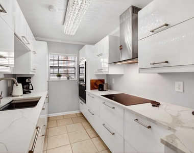 321 Norwood Terrace - Photo Thumbnail 7