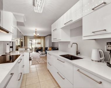 321 Norwood Terrace - Photo Thumbnail 9