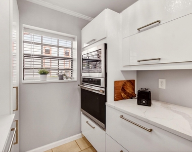 321 Norwood Terrace - Photo Thumbnail 8