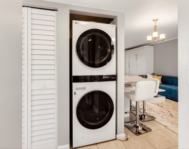 321 Norwood Terrace - Photo Thumbnail 19