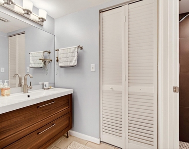 321 Norwood Terrace - Photo Thumbnail 13