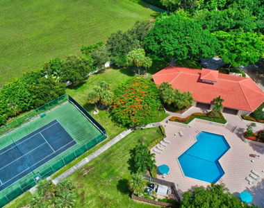 321 Norwood Terrace - Photo Thumbnail 23