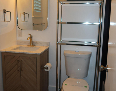 614 Palm Street - Photo Thumbnail 12