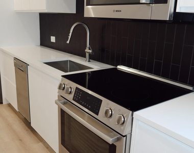 614 Palm Street - Photo Thumbnail 5