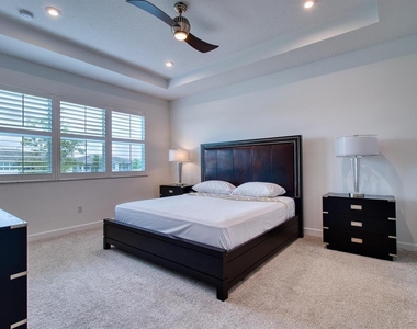 10407 Sw Aquila Way - Photo Thumbnail 23