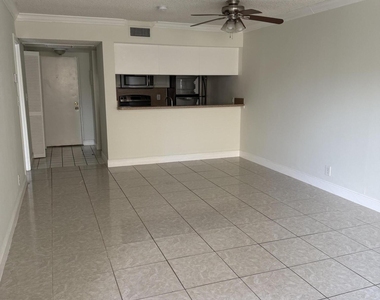 8160 Geneva Court - Photo Thumbnail 14