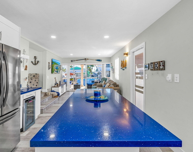 136 Sable Palm Lane - Photo Thumbnail 4