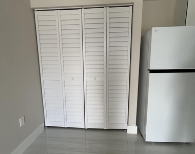2329 West Drive - Photo Thumbnail 6