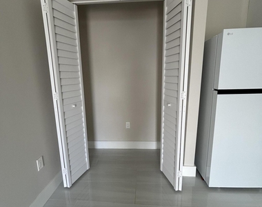 2329 West Drive - Photo Thumbnail 7