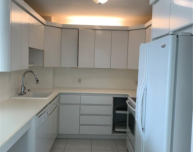 100 Bayview Drive - Photo Thumbnail 8