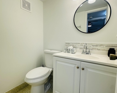 264 Farnham K - Photo Thumbnail 14