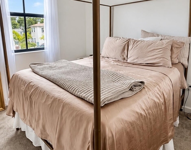 520 Sw 19th Way - Photo Thumbnail 16