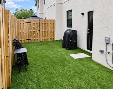 520 Sw 19th Way - Photo Thumbnail 25