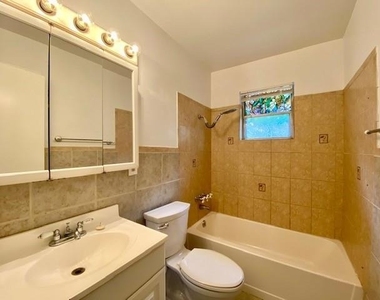2125 Forest Oaks Drive - Photo Thumbnail 22