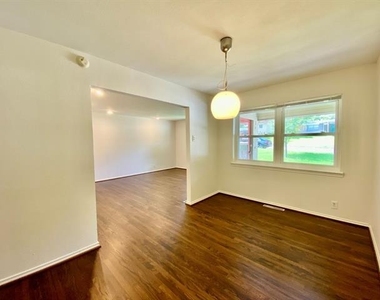2125 Forest Oaks Drive - Photo Thumbnail 6