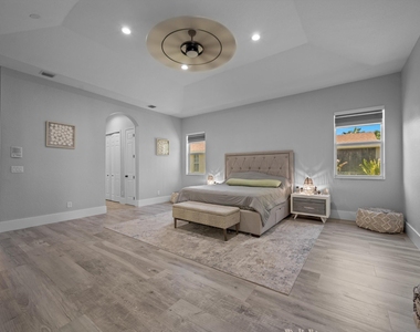 2926 Dovedale Court - Photo Thumbnail 14