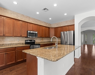 102 Crab Cay Way - Photo Thumbnail 6