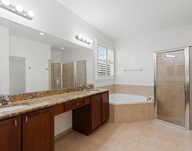 102 Crab Cay Way - Photo Thumbnail 12