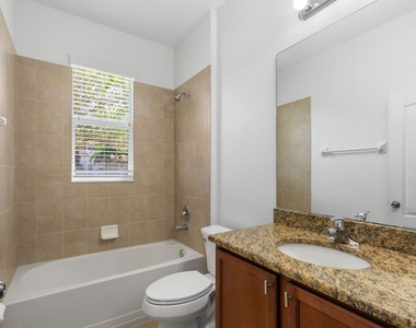 102 Crab Cay Way - Photo Thumbnail 14