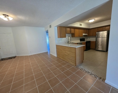 3300 Jaywood Terrace - Photo Thumbnail 6