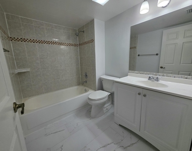 3300 Jaywood Terrace - Photo Thumbnail 8