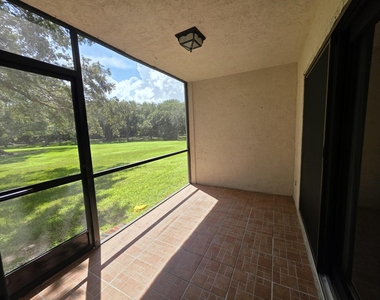 3300 Jaywood Terrace - Photo Thumbnail 17