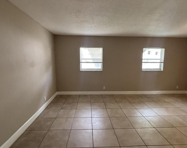 1550 Nw 15th Street - Photo Thumbnail 10