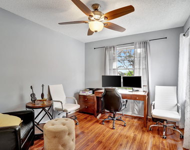 6242 Nw 38th Drive - Photo Thumbnail 12