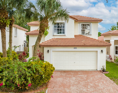 6242 Nw 38th Drive - Photo Thumbnail 1