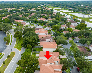 6242 Nw 38th Drive - Photo Thumbnail 4