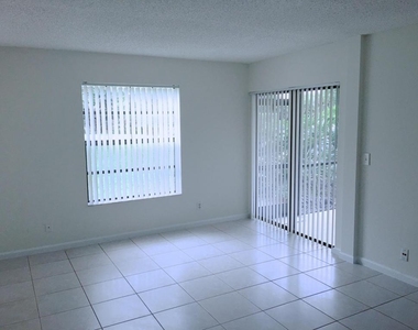3095 Inglewood Terrace - Photo Thumbnail 8