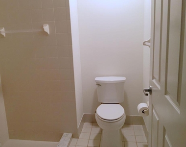 3095 Inglewood Terrace - Photo Thumbnail 13