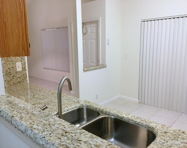3095 Inglewood Terrace - Photo Thumbnail 4