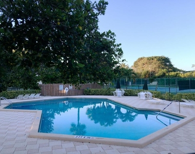 3095 Inglewood Terrace - Photo Thumbnail 23