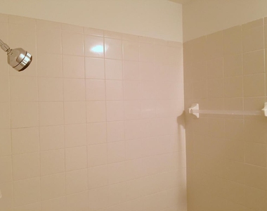 3095 Inglewood Terrace - Photo Thumbnail 12