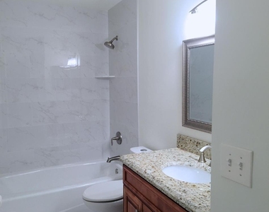 3095 Inglewood Terrace - Photo Thumbnail 10