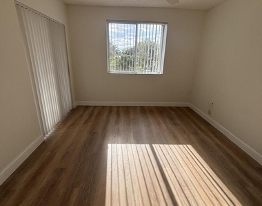 3870 Lyons Road - Photo Thumbnail 8