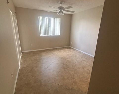 2620 S University Drive - Photo Thumbnail 4
