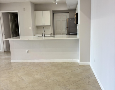 2640 S University Drive - Photo Thumbnail 4