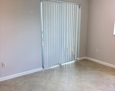 2640 S University Drive - Photo Thumbnail 10