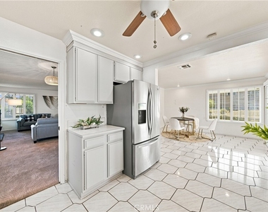 482 Vista Del Norte - Photo Thumbnail 13