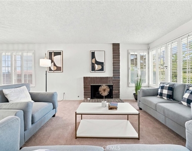 482 Vista Del Norte - Photo Thumbnail 7