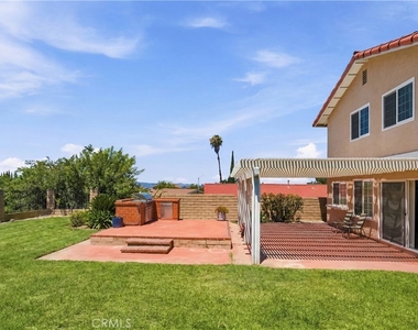 482 Vista Del Norte - Photo Thumbnail 35