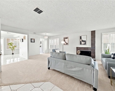 482 Vista Del Norte - Photo Thumbnail 6