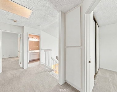 482 Vista Del Norte - Photo Thumbnail 28