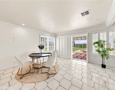 482 Vista Del Norte - Photo Thumbnail 15