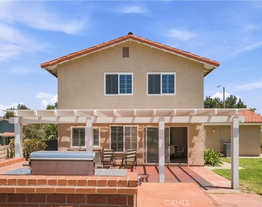 482 Vista Del Norte - Photo Thumbnail 39