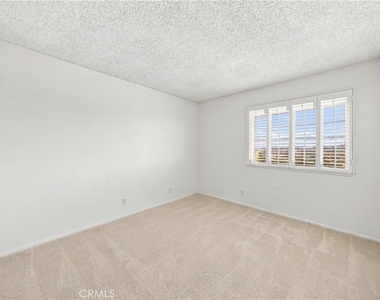 482 Vista Del Norte - Photo Thumbnail 26