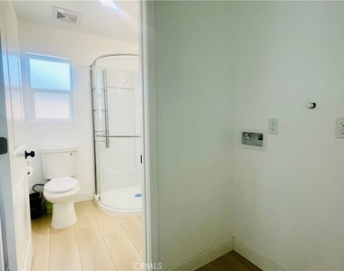 65 E Forest Avenue - Photo Thumbnail 6